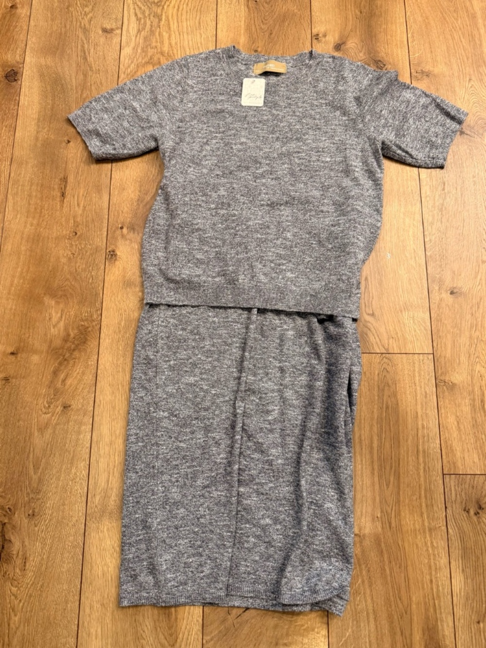 Knit set short sleeve top and skirt with wide waistband